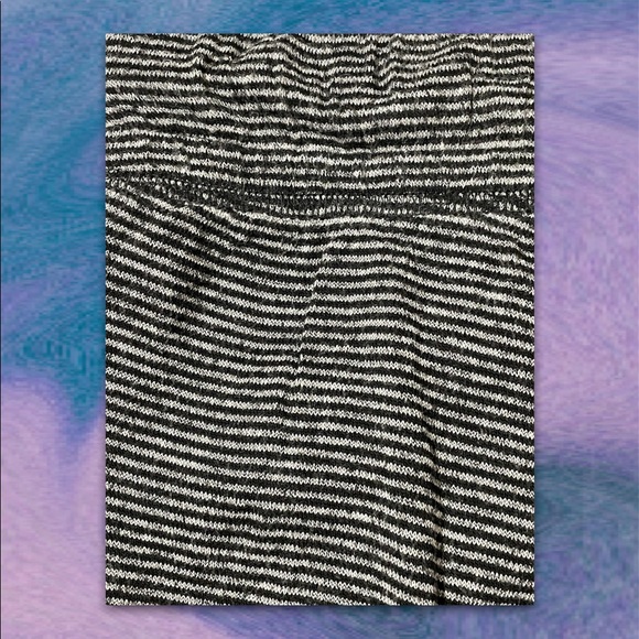 ♥︎ UO Out From Under Lounge Shorts ♥︎ - Picture 3 of 4